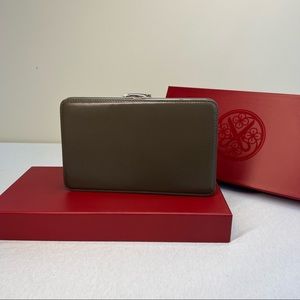 perrin Flat Leather Clutch Silver Hardware